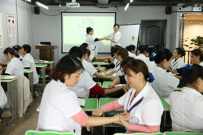 1658223214619600.jpg 培訓(xùn) (4).jpg