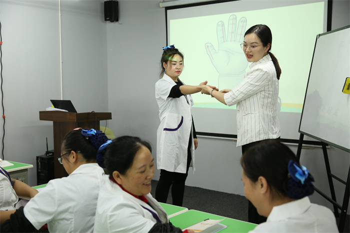 1682589118327431.jpg 田螺阿姨 (20).jpg